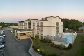 Отель Wingate By Wyndham Southport  Сауспорт